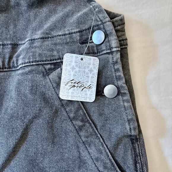 Free People Black Overalls Daisy Embroidered Shortalls XL NWT - Picture 5 of 13